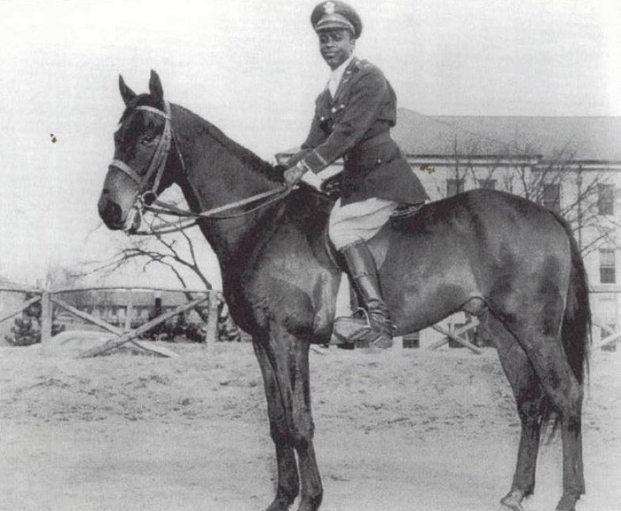 jackie robinson on a US Cavalry mount at Fort Riley Texas